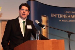 Professor Dr. Hans Jörg Hennecke